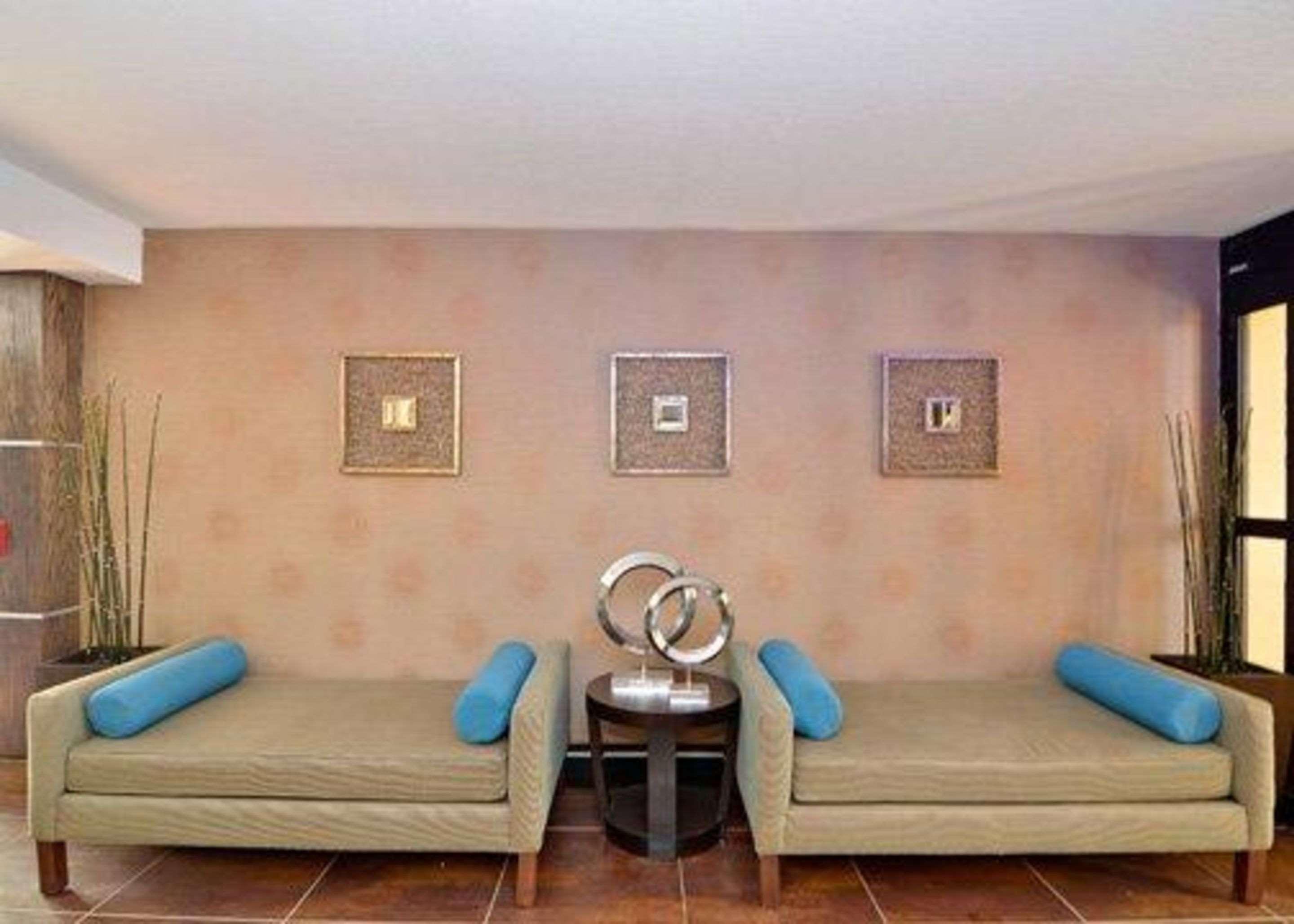 Comfort Inn & Suites I-10 Airport Эль-Пасо Экстерьер фото