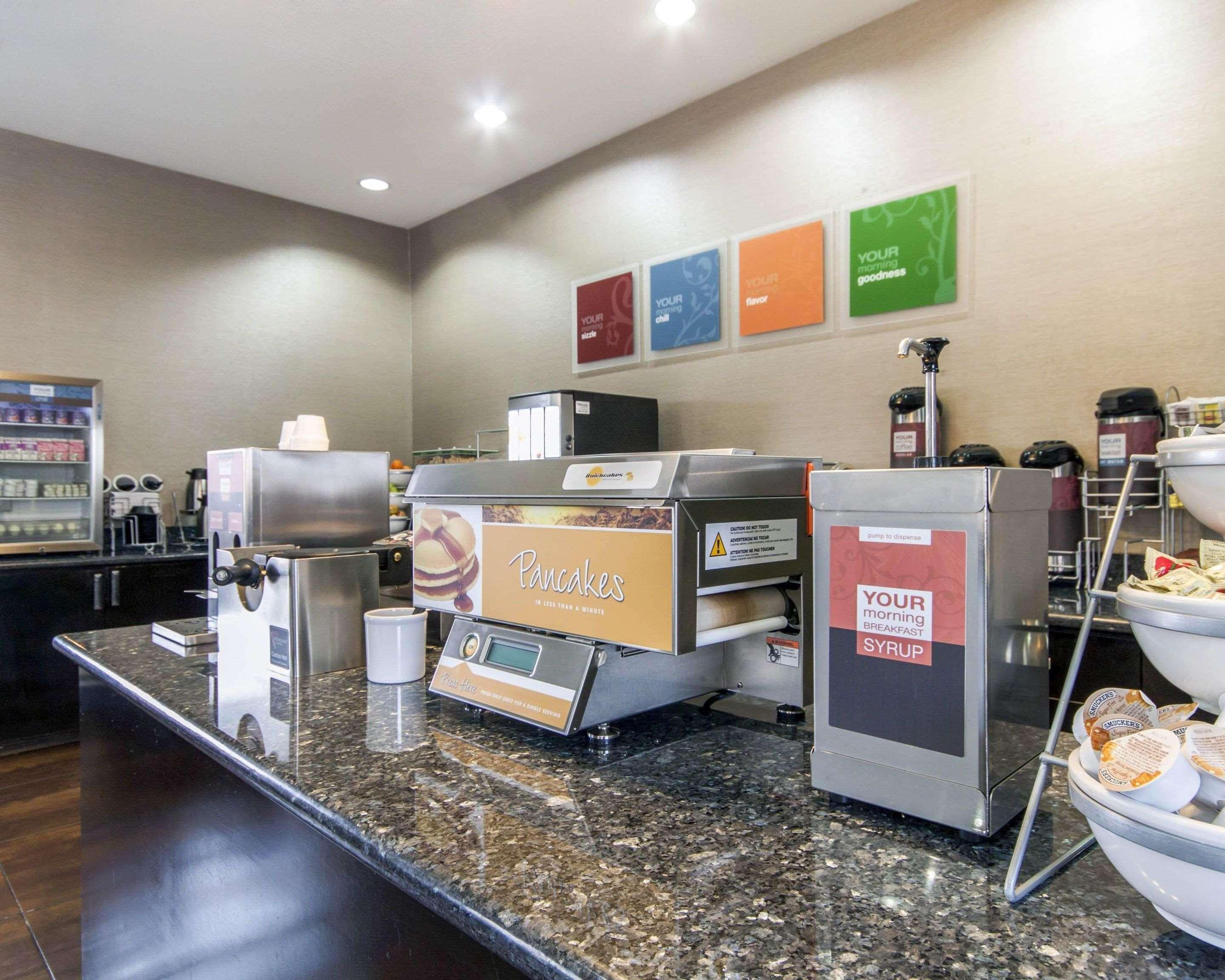 Comfort Inn & Suites I-10 Airport Эль-Пасо Экстерьер фото